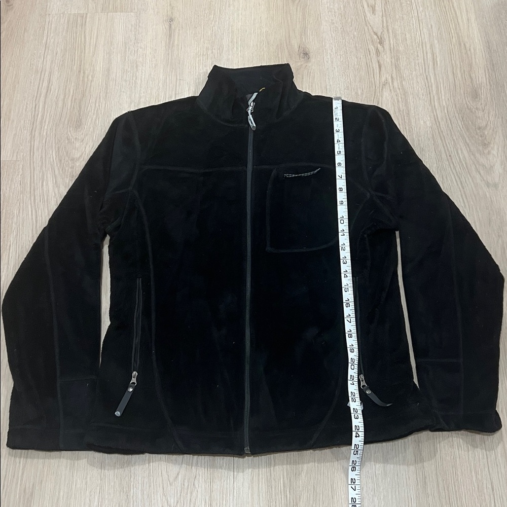 Mountain Hardwear Medium Black Jacket with Yellow Accent - Picture 2 of 6